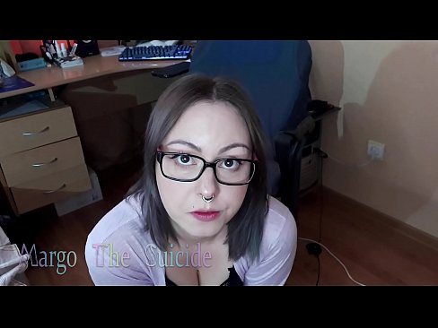 ❤️ Sexy Girl with Glasses Sucks Dildo Deeply on Camera Pelacur pada kami